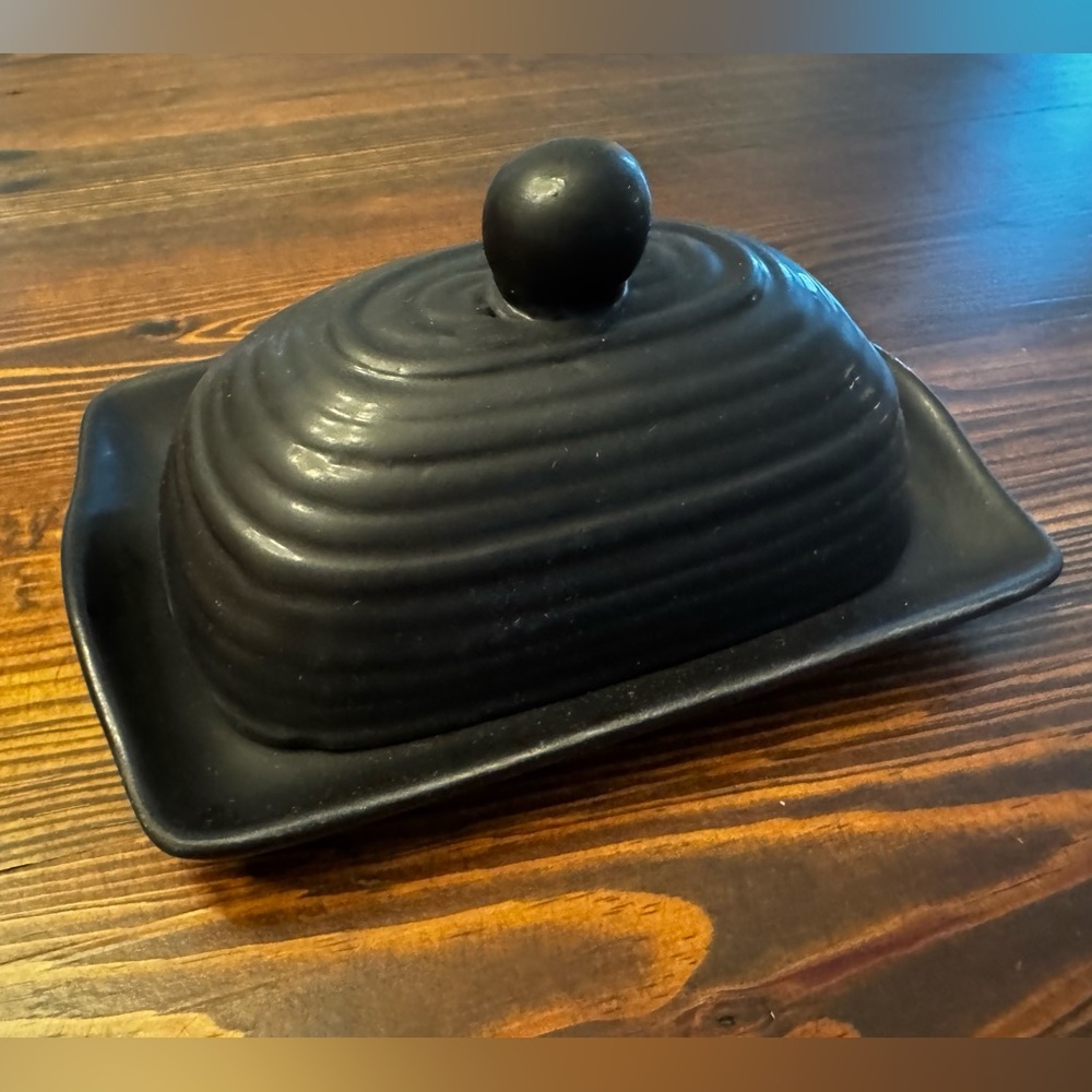 Black Stoneware Butter Dish - Picture 3 of 4